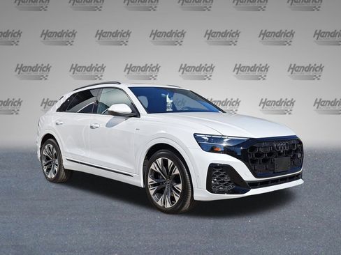 New 2025 Audi Q8 Premium Plus image 2