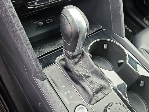 Used 2019 Volkswagen Atlas SEL image 16