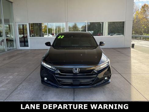 Used 2022 Honda Accord Sport image 2