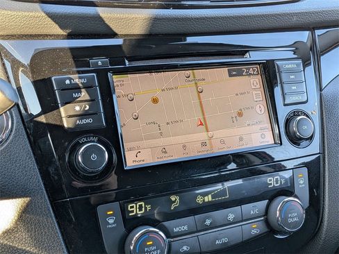 Used 2022 Nissan Rogue Sport SL image 14