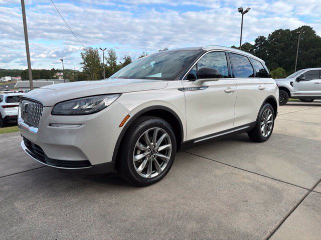 Used 2022 Lincoln Corsair FWD w/ Premium Package image 3