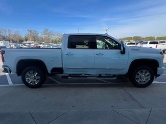 New 2026 Chevrolet Silverado 2500 High Country w/ Technology Package video 3