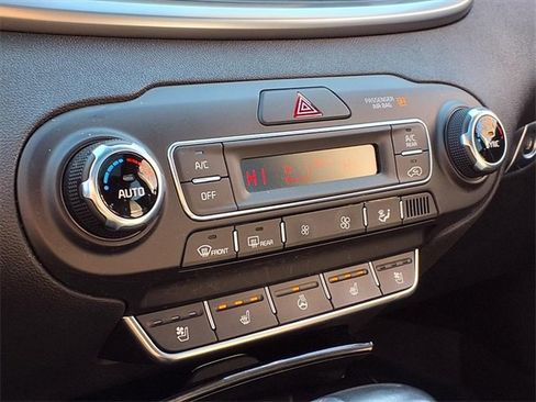 Used 2019 Kia Sorento SX image 20