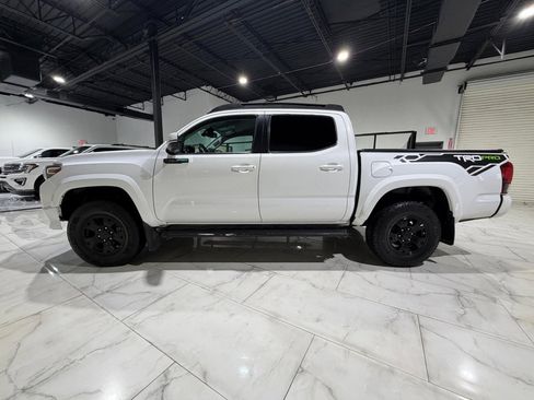 Used 2019 Toyota Tacoma SR5 image 5