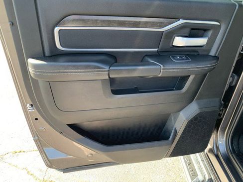 Used 2024 RAM 3500 Big Horn image 13