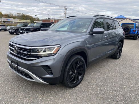 Used 2022 Volkswagen Atlas SE image 9