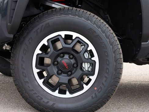 New 2026 Toyota Tacoma TRD Off-Road image 3