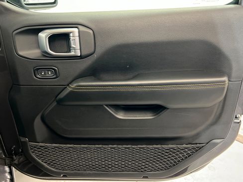 Certified 2025 Jeep Wrangler Sahara image 23