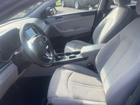 Used 2018 Hyundai Sonata SE FWD image 10
