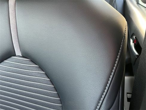 Used 2023 Toyota Camry SE image 11