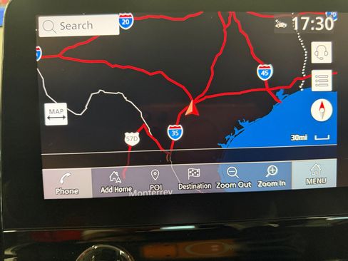 Used 2024 Nissan Armada SL w/ Captain's Chairs Package RWD image 16