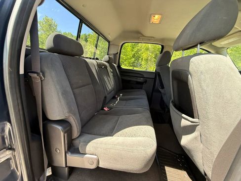 Used 2008 Chevrolet Silverado 2500 LT w/ 1LT Convenience Package AWD/4WD image 14