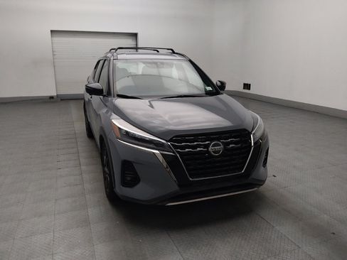 Used 2021 Nissan Kicks SR w/ SR Premium Package FWD image 13