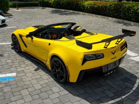 Used 2019 Chevrolet Corvette ZR1 RWD image 21