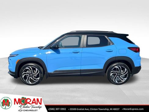 Certified 2024 Chevrolet TrailBlazer RS w/ Convenience Package FWD image 3