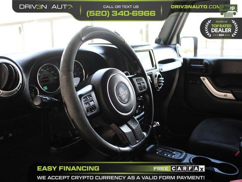 Used 2014 Jeep Wrangler Unlimited Rubicon w/ Connectivity Group AWD/4WD image 11