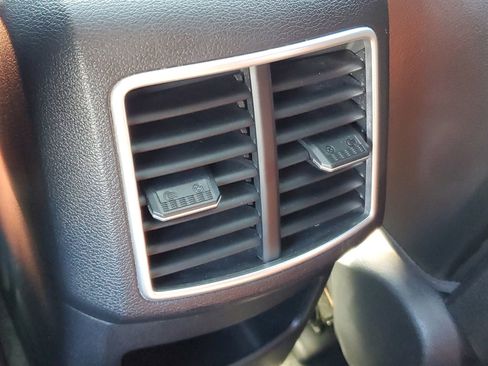 Used 2023 Kia Sportage SX image 13