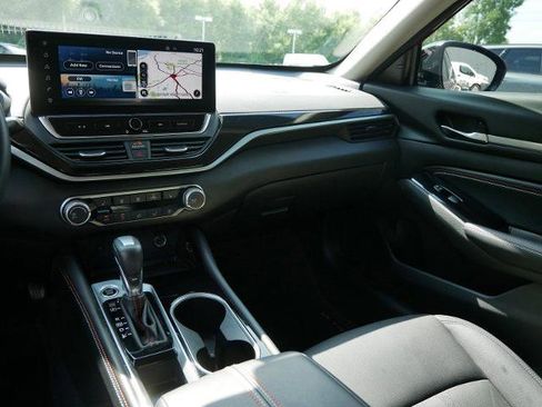 Certified 2023 Nissan Altima 2.5 SR w/ SR Premium Package FWD image 14