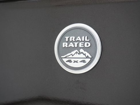 Used 2013 Jeep Wrangler Unlimited Sahara AWD/4WD image 32