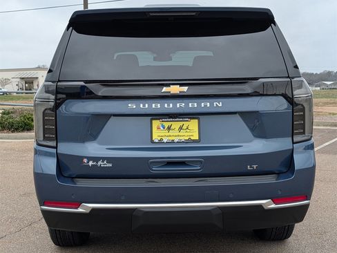 New 2026 Chevrolet Suburban LT w/ Comfort Package image 4