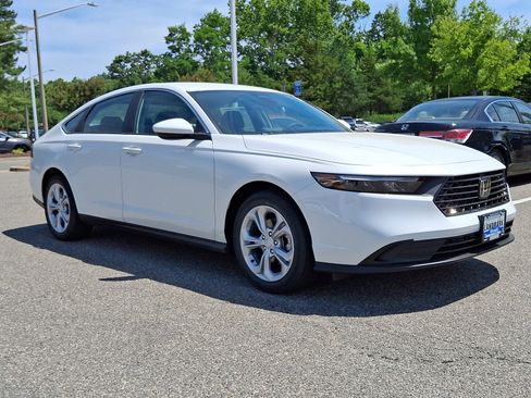 New 2026 Honda Accord LX image 2