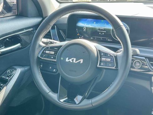 Used 2024 Kia Seltos S FWD image 16