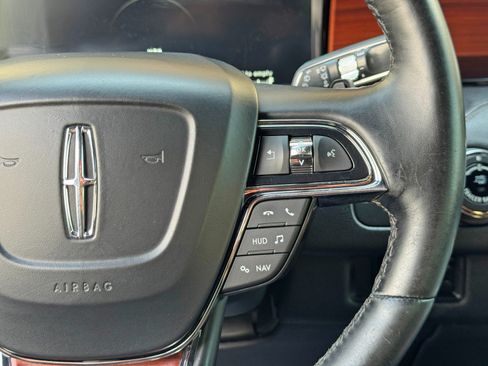 Used 2021 Lincoln Navigator L Reserve AWD/4WD image 21