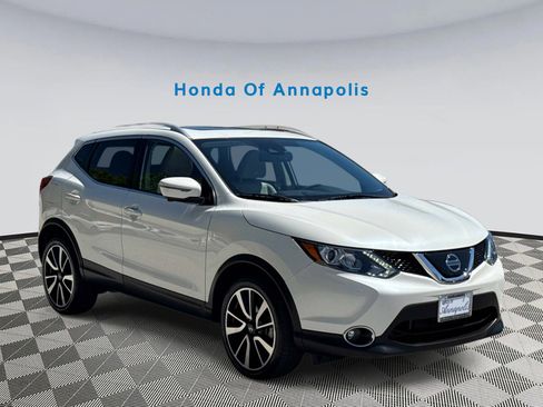 Used 2019 Nissan Rogue Sport SL w/ Premium Package AWD/4WD image 1