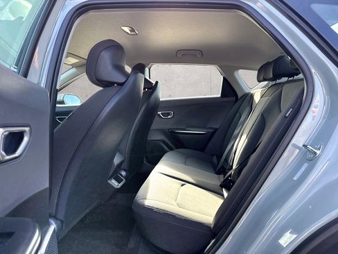 Used 2025 Kia K4 LXS image 9