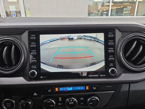 Used 2020 Toyota Tacoma TRD Off-Road image 25