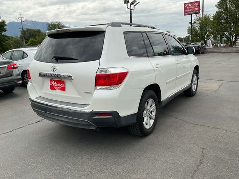 Used 2012 Toyota Highlander SE w/ Tow Pkg AWD/4WD image 6