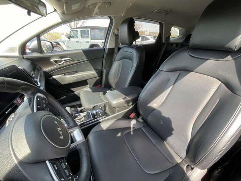 Certified 2023 Kia Sportage EX image 27