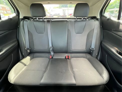 Used 2023 Buick Encore GX Preferred w/ Cold Weather Comfort Package AWD/4WD image 19