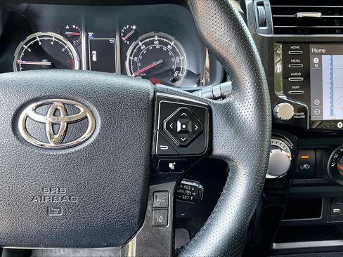 Used 2020 Toyota 4Runner TRD Off-Road Premium w/ Moonroof Package AWD/4WD image 11