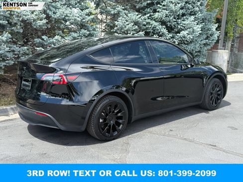 Used 2023 Tesla Model Y Long Range AWD/4WD image 9