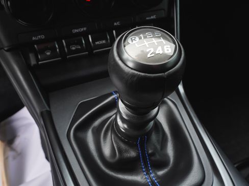 Used 2024 Subaru BRZ tS RWD image 22