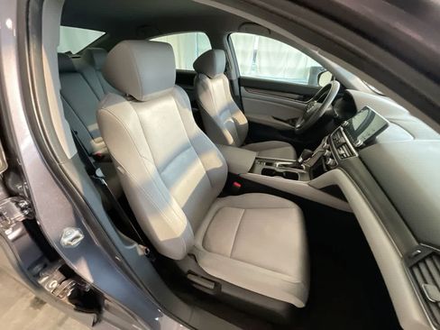 Used 2019 Honda Accord LX image 23