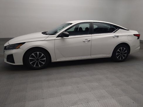 Used 2024 Nissan Altima 2.5 S FWD image 2