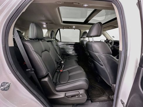Used 2025 Honda Pilot Touring image 31