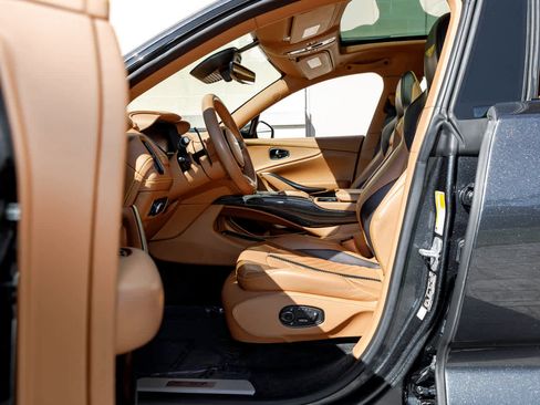 Used 2023 Aston Martin DBX 707 image 12