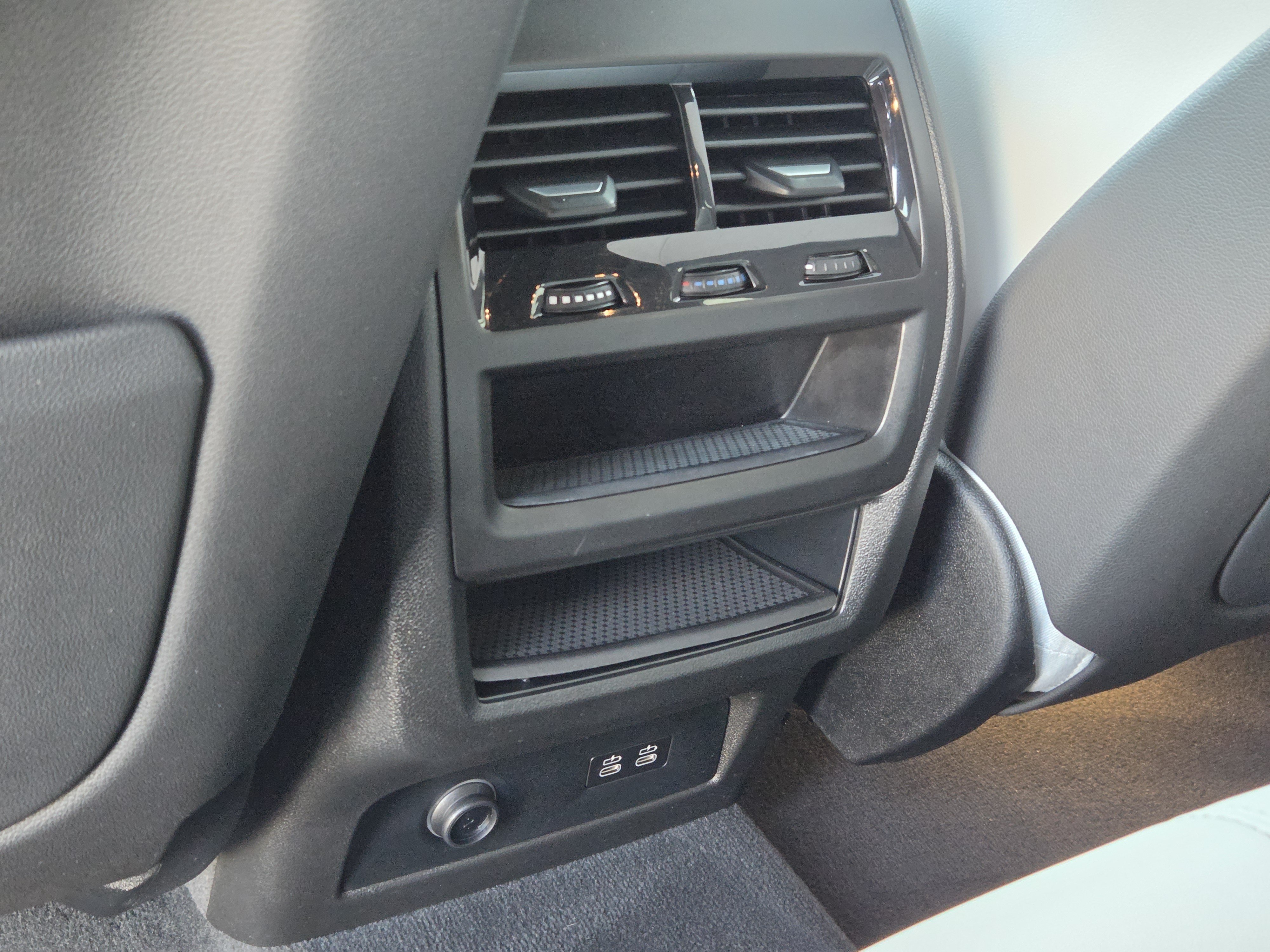 Used 2024 BMW X5 sDrive40i w/ Premium Package RWD image 33