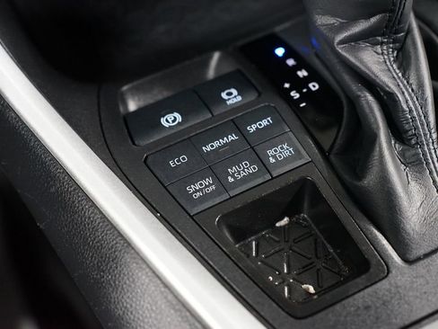 Certified 2025 Toyota RAV4 LE image 22