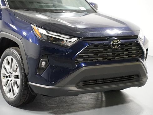 Used 2023 Toyota RAV4 XLE Premium AWD/4WD image 4