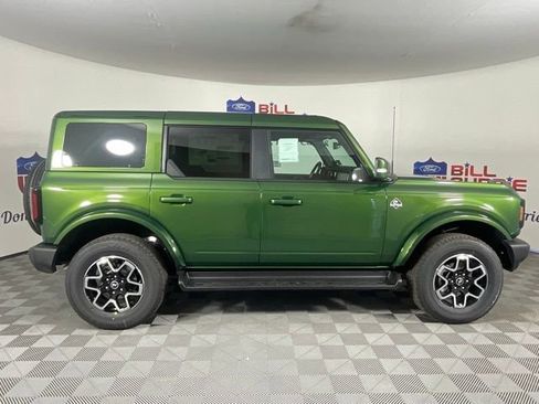 New 2025 Ford Bronco Outer Banks image 2