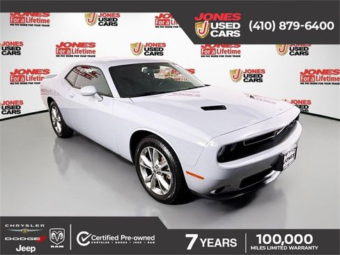 Used 2022 Dodge Challenger SXT w/ Cold Weather Group image 1