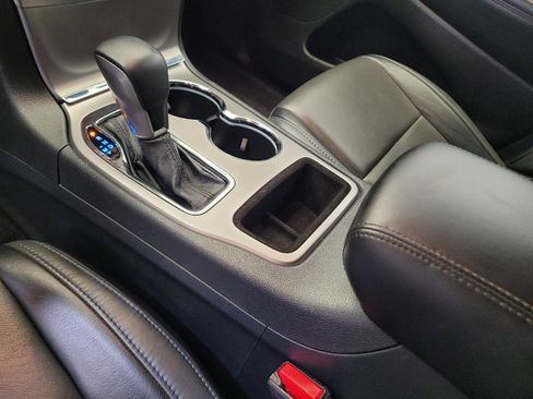 Used 2018 Jeep Grand Cherokee Laredo image 26