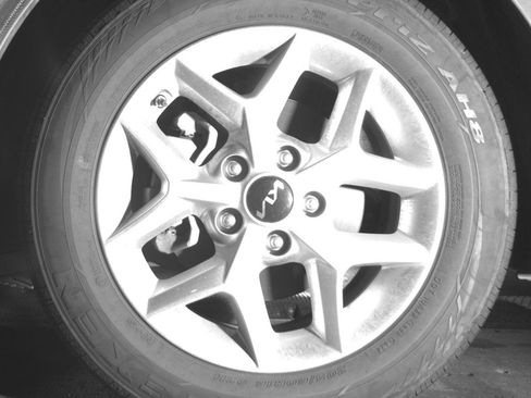 Used 2025 Kia Soul LX w/ LX Technology Package FWD image 12