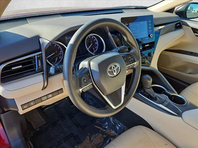 Used 2022 Toyota Camry LE w/ Carpet Mat Package (TMS) FWD image 11