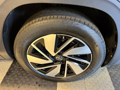 Certified 2024 Volkswagen Atlas SE AWD/4WD image 10