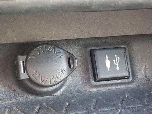 Used 2019 Toyota RAV4 XSE w/ Carpet Mat Package image 25